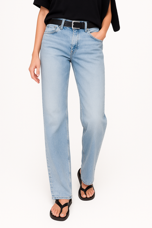 Light Straight Jeans